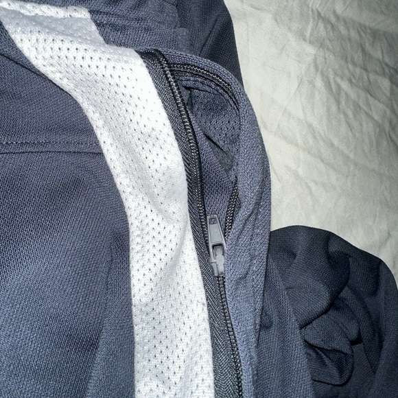 Under Armour Sweats - Picture 4 of 5
